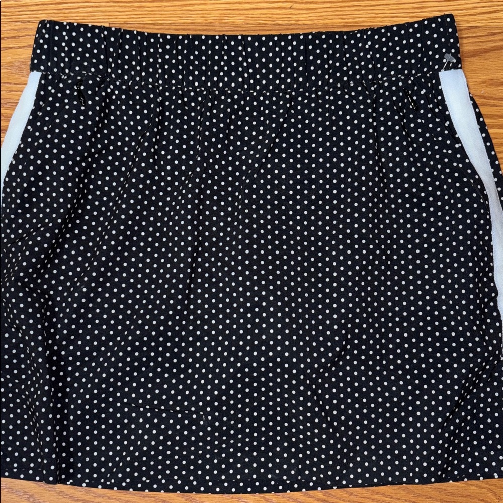 Talbots Black and White Polka Dot Skort with Zip Pockets - Picture 3 of 5